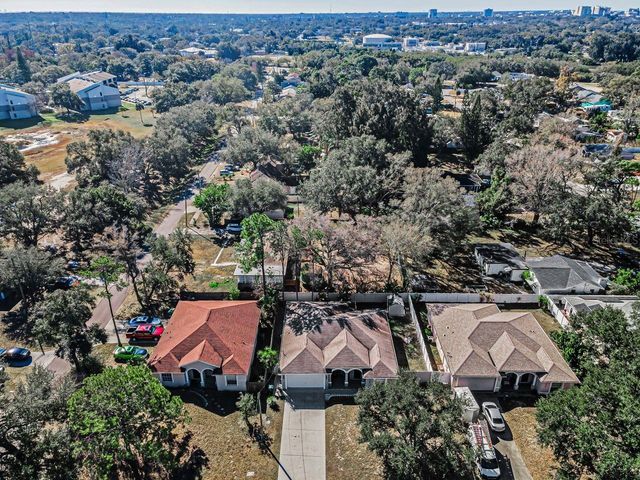 1239 VISTA WAY, Clearwater, FL 33755