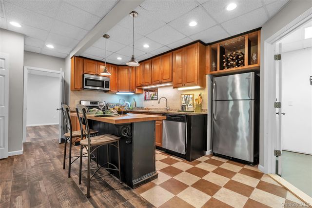 22 Lauro Ridge Court Lower Level, Mahopac, NY 10541