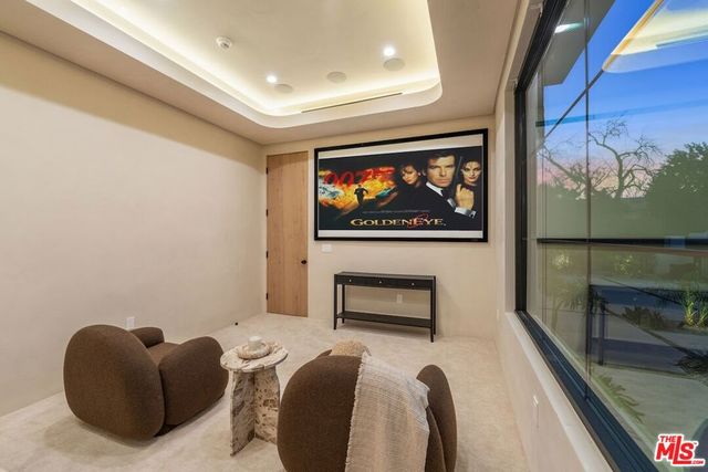 11746 Blix Street, Valley Village, CA 91607