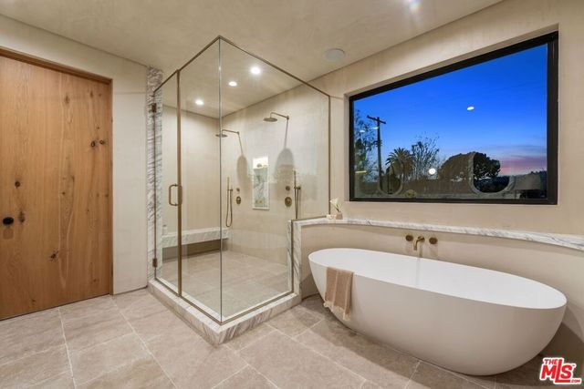 11746 Blix Street, Valley Village, CA 91607