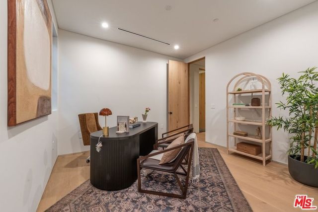 11746 Blix Street, Valley Village, CA 91607