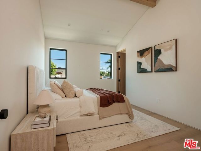 11746 Blix Street, Valley Village, CA 91607