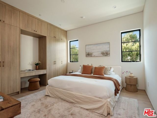 11746 Blix Street, Valley Village, CA 91607