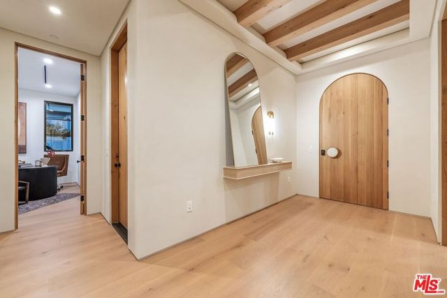 11746 Blix Street, Valley Village, CA 91607