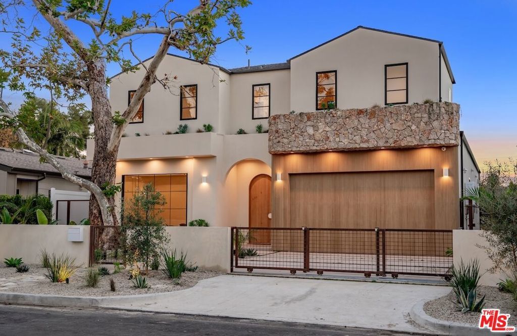 11746 Blix Street, Valley Village, CA 91607