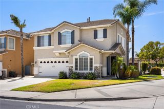 5832 Pine Valley, Fontana, CA 92336