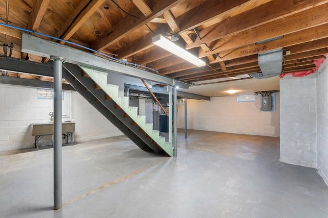 3474 White Bear Avenue N, White Bear Lake, MN 55110