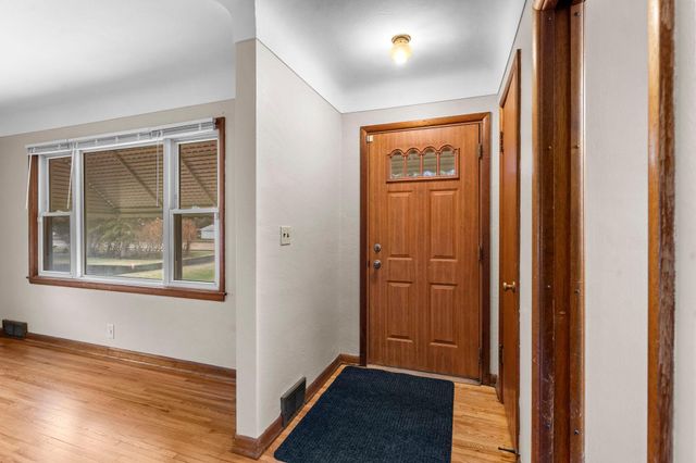 3474 White Bear Avenue N, White Bear Lake, MN 55110