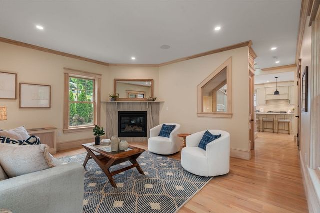 73 Main Street, Hull, MA 02045