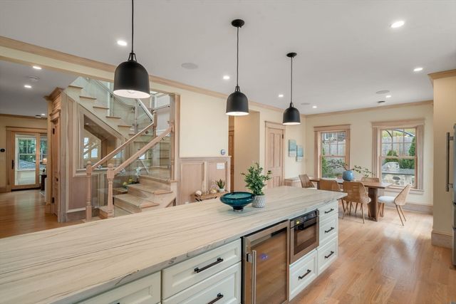 73 Main Street, Hull, MA 02045