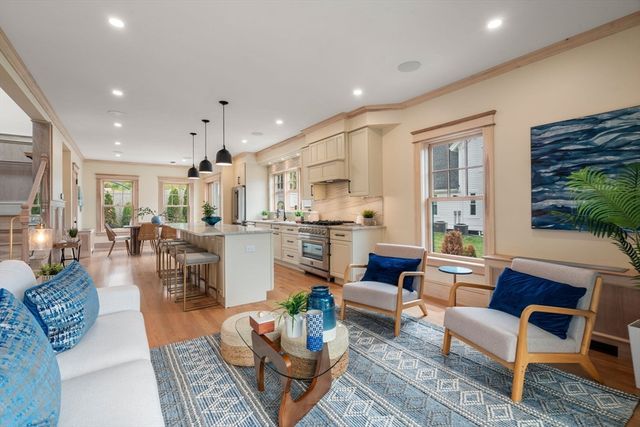 73 Main Street, Hull, MA 02045