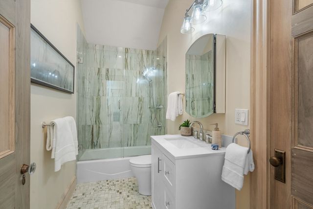 73 Main Street, Hull, MA 02045