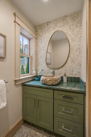73 Main Street, Hull, MA 02045