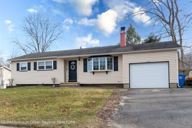 4 Pennsylvania Avenue, Jackson, NJ 08527