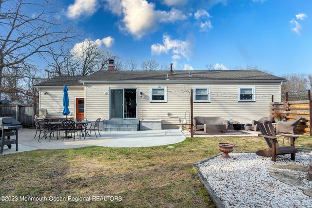 4 Pennsylvania Avenue, Jackson, NJ 08527