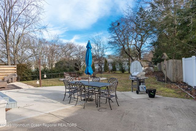 4 Pennsylvania Avenue, Jackson, NJ 08527