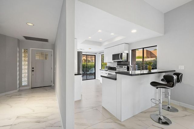 73428 Poinciana Place, Palm Desert, CA 92260