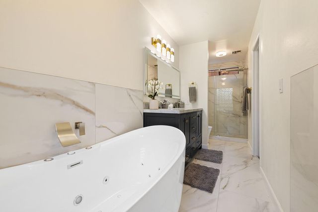 73428 Poinciana Place, Palm Desert, CA 92260