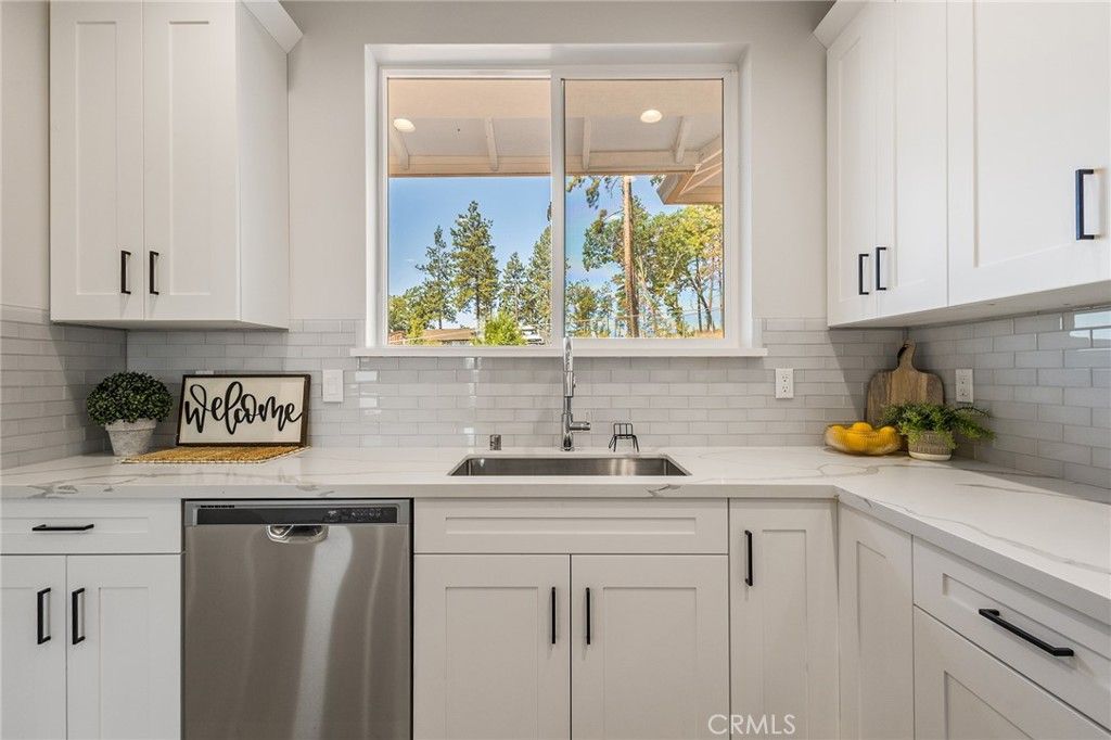 Image 18 of property listing at 5657 Cathy Lane, Paradise, CA 95969