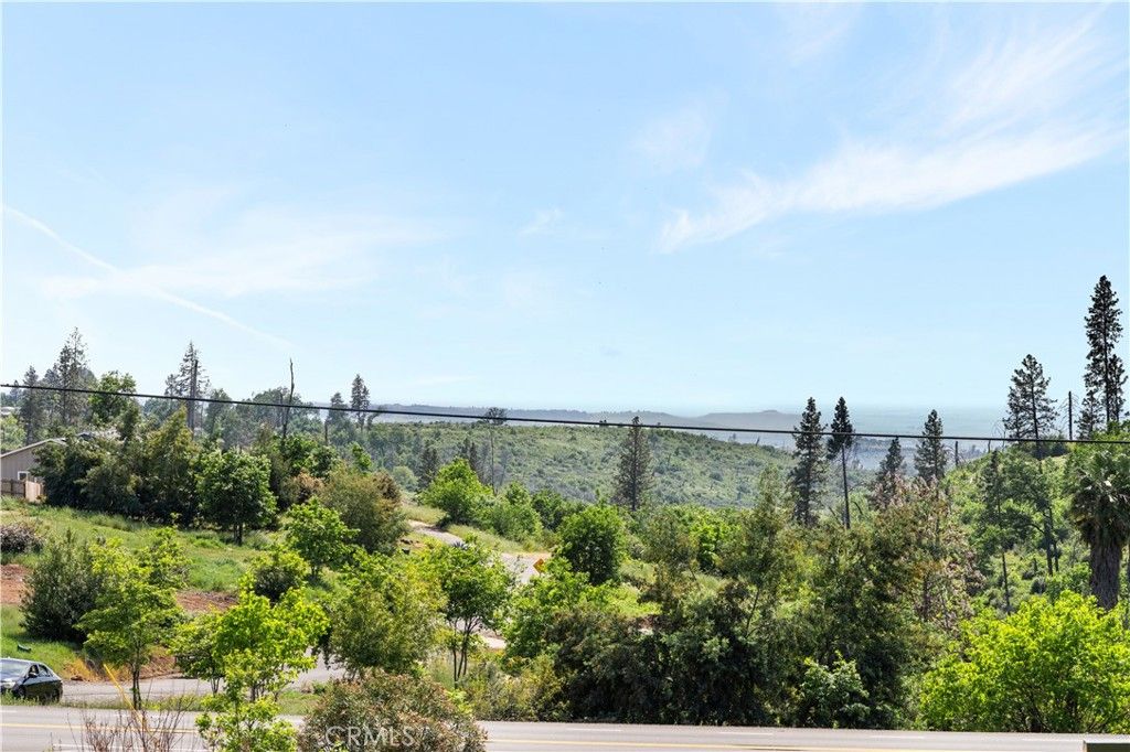 Image 5 of property listing at 5657 Cathy Lane, Paradise, CA 95969