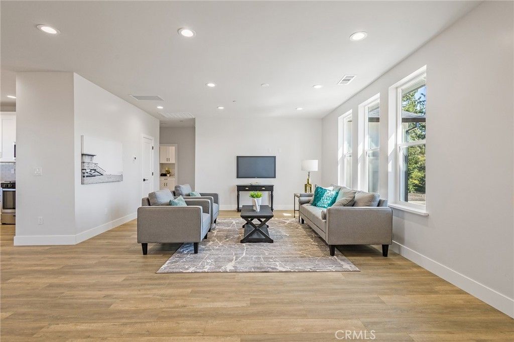 Image 9 of property listing at 5657 Cathy Lane, Paradise, CA 95969