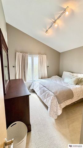 709 Pacific Street, Omaha, NE 68108