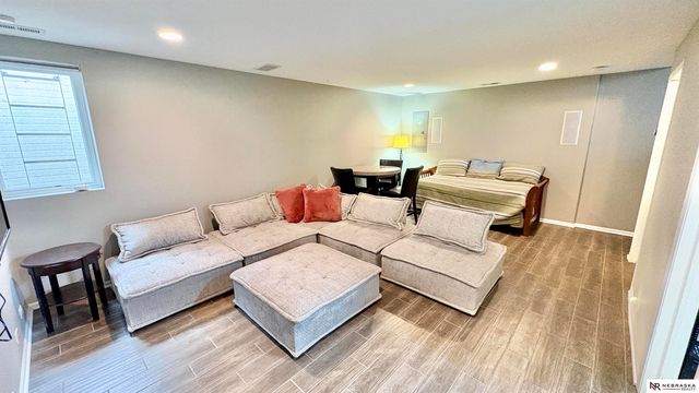 709 Pacific Street, Omaha, NE 68108