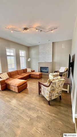 709 Pacific Street, Omaha, NE 68108