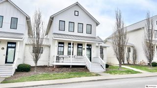 709 Pacific Street, Omaha, NE 68108