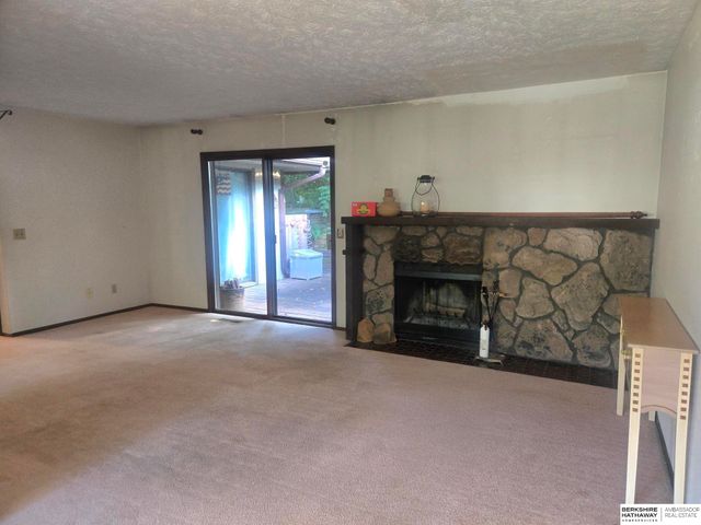 1103 HAPPY HOLLOW Court, Plattsmouth, NE 68048