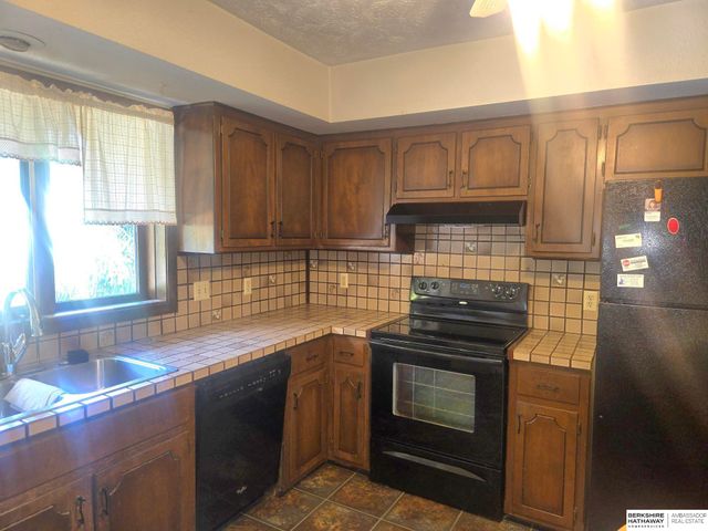 1103 HAPPY HOLLOW Court, Plattsmouth, NE 68048