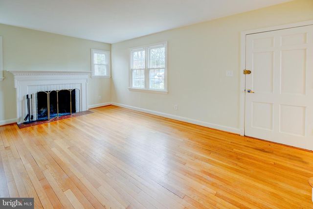 5214 DANBURY RD, Bethesda, MD 20814
