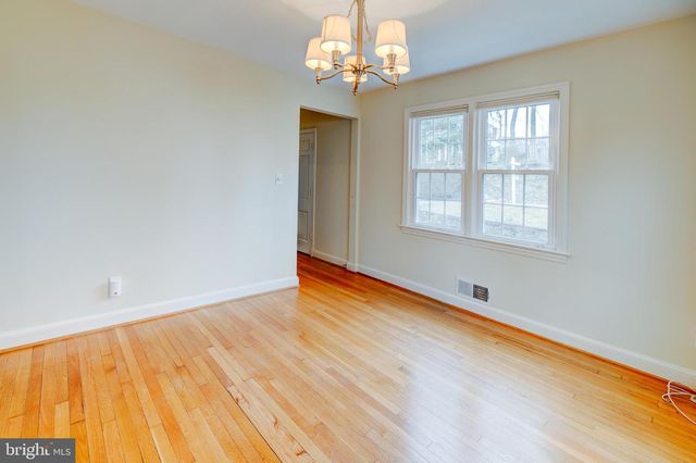 5214 DANBURY RD, Bethesda, MD 20814