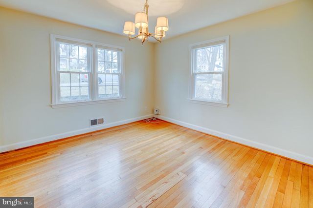 5214 DANBURY RD, Bethesda, MD 20814