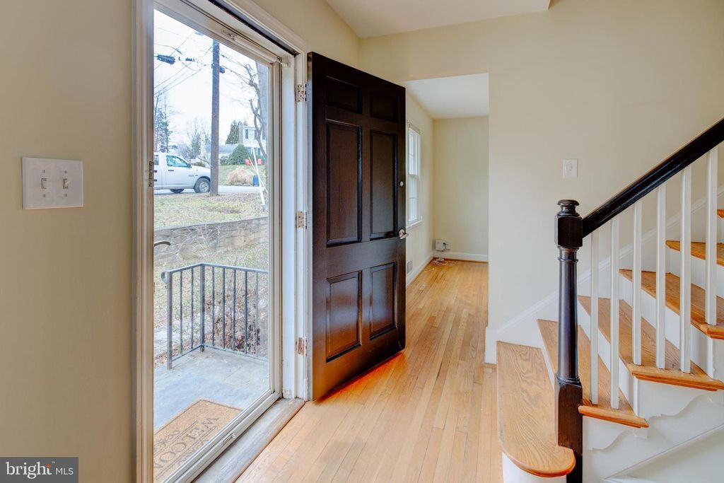 5214 DANBURY RD, Bethesda, MD 20814