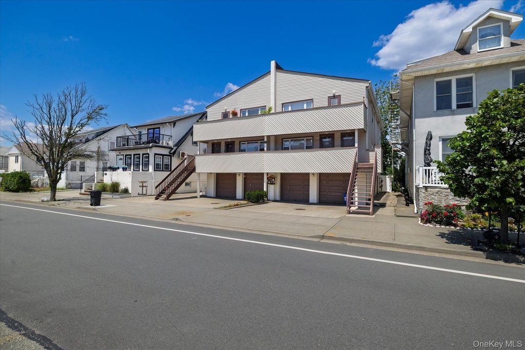 537 E Broadway 201, Long Beach, NY 11561