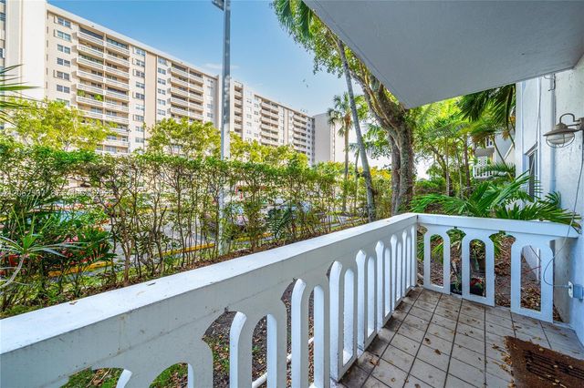 100 Edgewater Drive 138, Coral Gables, FL 33133
