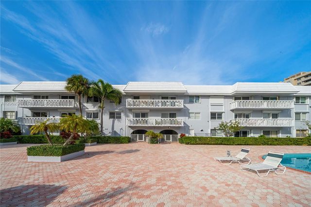 100 Edgewater Drive 138, Coral Gables, FL 33133