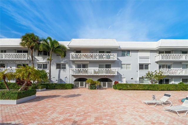 100 Edgewater Drive 138, Coral Gables, FL 33133