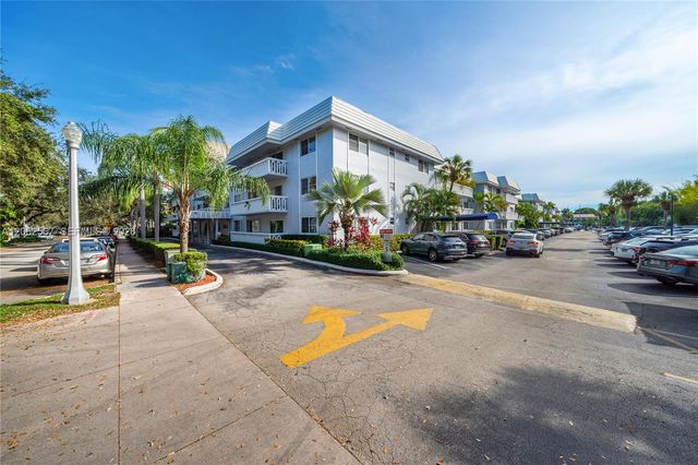 100 Edgewater Drive 138, Coral Gables, FL 33133