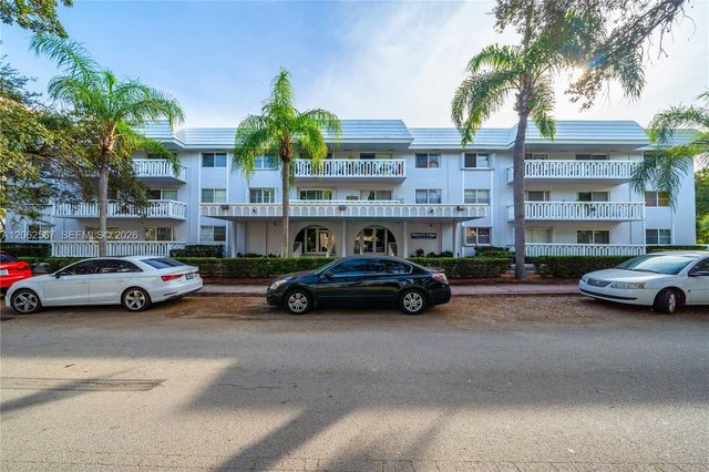 100 Edgewater Drive 138, Coral Gables, FL 33133