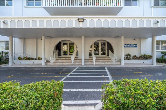 100 Edgewater Drive 138, Coral Gables, FL 33133