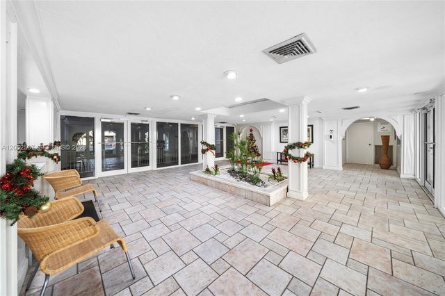 100 Edgewater Drive 138, Coral Gables, FL 33133