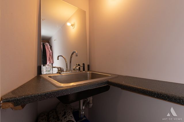 2151 W Polk Street, Chicago, IL 60612