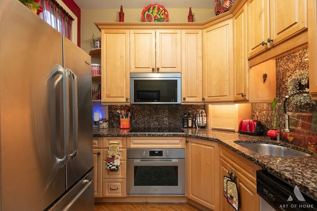 2151 W Polk Street, Chicago, IL 60612