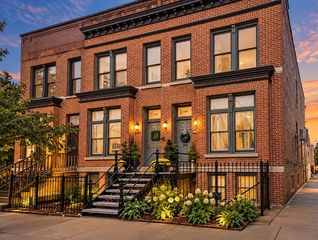 2151 W Polk Street, Chicago, IL 60612