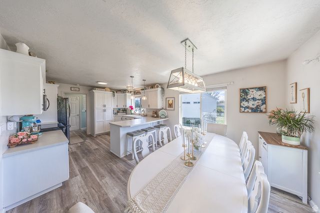 1953 W 2100 S, Syracuse, UT 84075