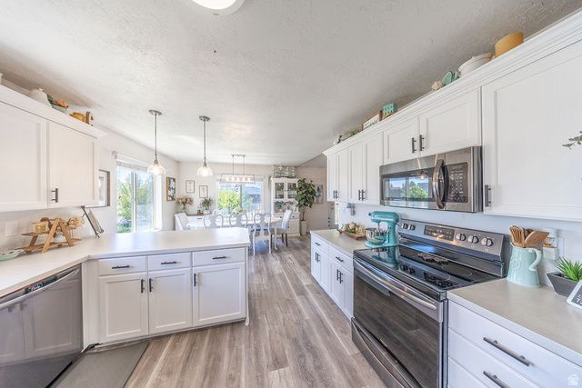 1953 W 2100 S, Syracuse, UT 84075