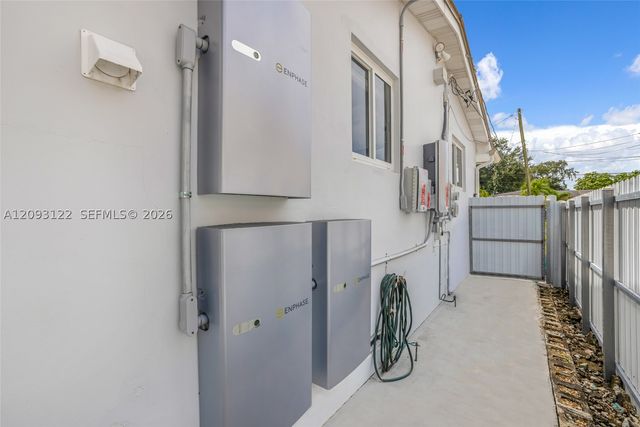 5831 SW 4th St, Miami, FL 33144