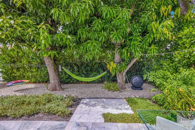 5831 SW 4th St, Miami, FL 33144